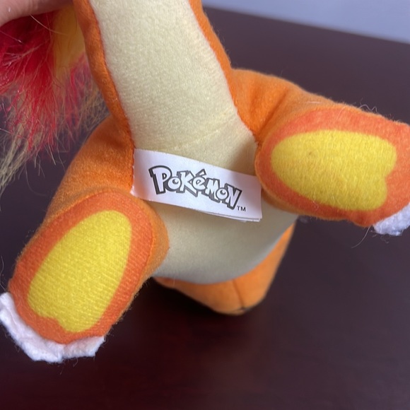 Pokémon Charmander Plushie - Picture 5 of 7